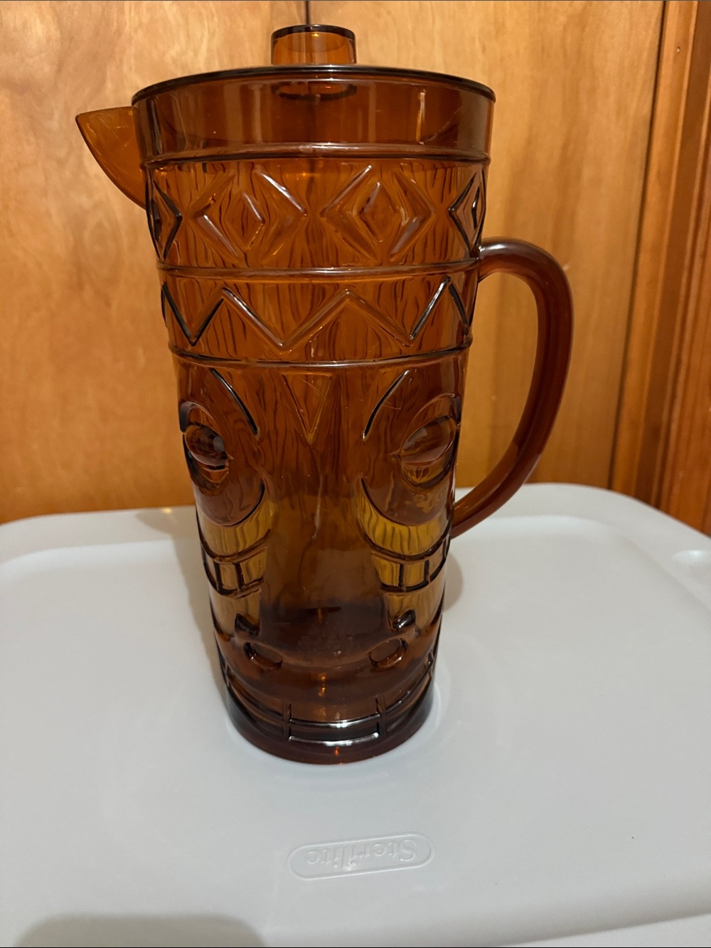 Amber Tiki Plastic Pitcher with Lid - Stylish Home Dining Serveware
